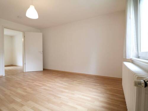 Zimmer 2 - 