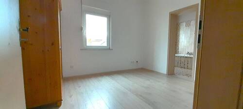 Zimmer 2 - 
