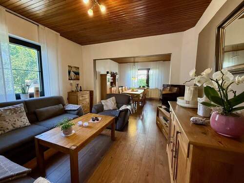 Erdgeschoss: Wohn-/Essbereich - 