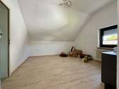 Dachgeschoss: Schlafzimmer 3 - 