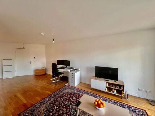 Wohn-/Essbereich
- 2 Zimmer Etagenwohnung zum Kaufen in Hamburg