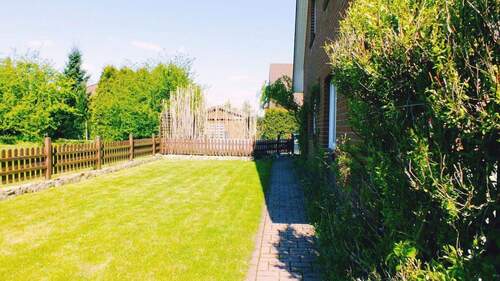 Gartenfläche Westseite - 