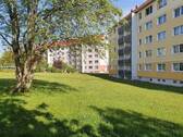 Herzlich Willkommen in Lichtentanne - Einziehen und ankommen - 315,00&nbsp;EUR Kaltmiete, ca.&nbsp; 58,10&nbsp;m&sup2;&nbsp;Wohnfl&auml;che