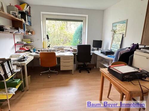  Gäste-/ Arbeitszimmer - 