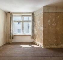 Renovierungsbedürftige 1-Zimmer-Wohnung mit Potenzial im begehrten Flughafenkiez - Berlin