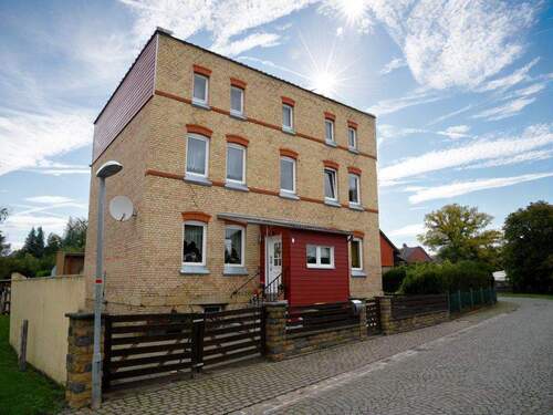 Hausansicht - 8 Zimmer Einfamilienhaus zum Kaufen in Flöthe / Groß Flöthe