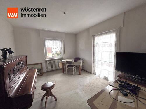 Wohnzimmer, mit Balkonzugang _ OG - 