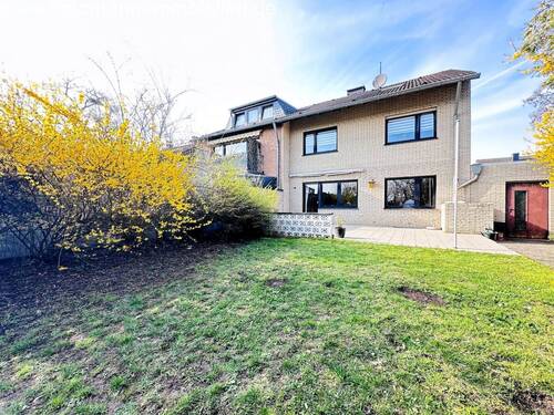 Bild 1 - Einfamilienhaus mit großem Garten, Terrasse & Garage in zukünftiger See-Lage zu verkaufen!