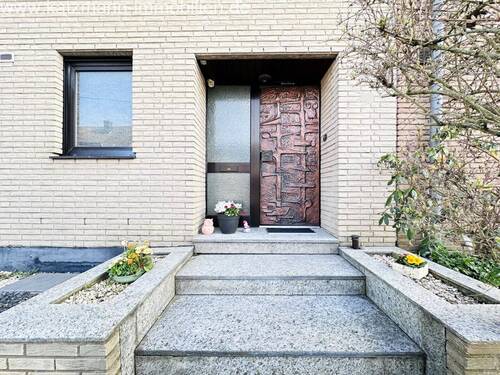 Eingangstür - Doppelhaushälfte mit 152,00 m&sup2; in Merzenich zum Kaufen