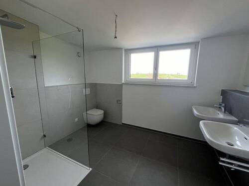 Bad - 4 Zimmer Etagenwohnung in Altusried