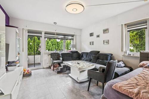 Wohnbereich - Lichtdurchflutet und gut geschnitten - Vermietete 3-Zimmer-Wohnung mit Balkon in gefragter Lage