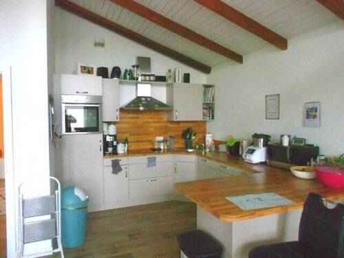 Teilansicht EBK - Etagenwohnung mit 113,80 m&sup2; in Münsterdorf zur Miete