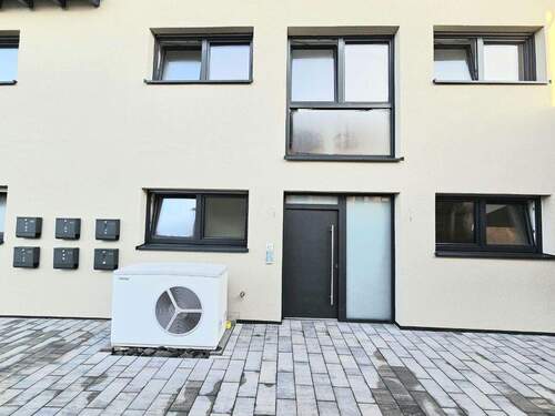 Bild 3 - 1 Zimmer Mehrfamilienhaus, Wohnhaus in Schönenberg