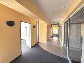 Flur - 9 Zimmer Büro zur Miete in Göttingen