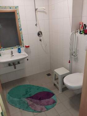 Barrierefreies Duschbad - 