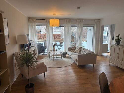 Wohnraum - Moderne Stadtwohnung am Sudbrackpark