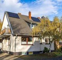 Modernisiertes Haus mit parkähnlichem Garten & Schwimmteich - Zweifamilienhaus möglich - Dormagen Delhoven