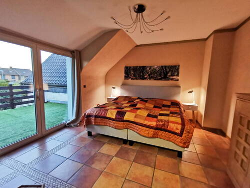 Schlafzimmer mit Dachterrasse - 
