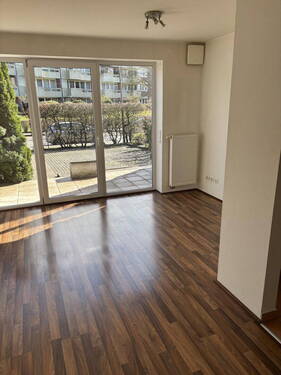 Bild 2 - 3 Zimmer Etagenwohnung zur Miete in Hamburg