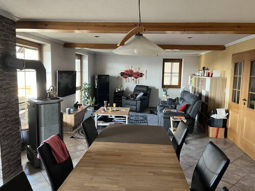 Wohn-/Esszimmer - 