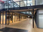 Individuelle Nutzungsmöglichkeiten - Großräumige Galerie und Büroanteil - Flexible Hallenfläche in Bahrenfeld