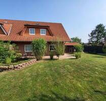 Doppelhaushälfte mit DoppelcarportNebengebäude in ruhigem Wohngebiet - Bad und Heizung neu - Müden (Aller)