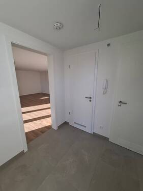 Flur - 3 Zimmer Etagenwohnung zur Miete in Igersheim