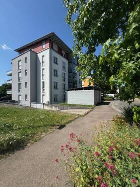 Straßenansicht 1 - 