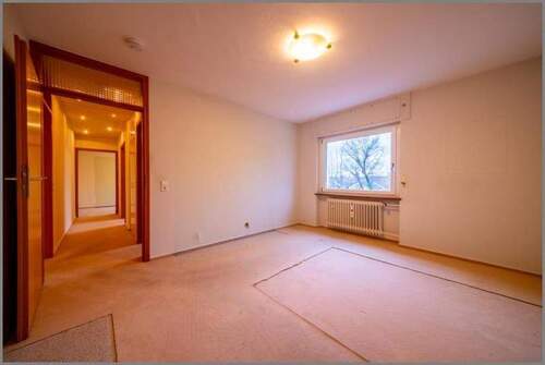 Schlafzimmer 2 von 4 - 