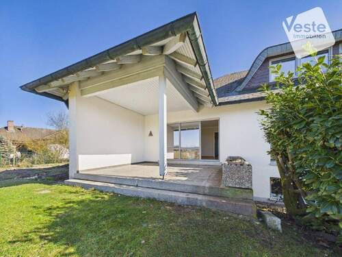 Bild4 - Etagenwohnung mit 100,00 m&sup2; in Ahorn zur Miete