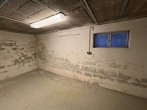 einer der Kellerräume - 