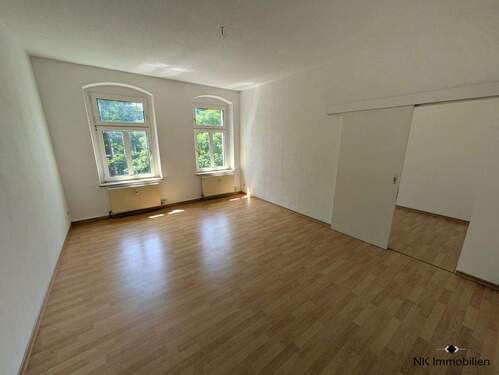 Wohn- & Schlafzimmer - 