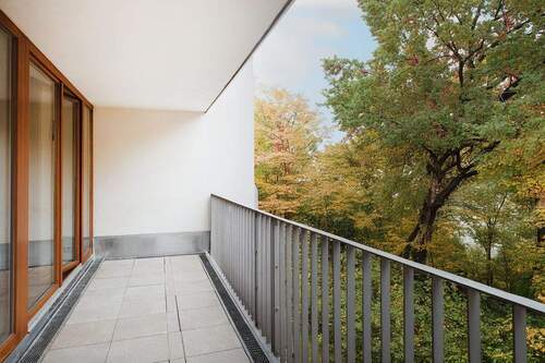 Balkon mit Südausrichtung - 2 Zimmer Etagenwohnung zum Kaufen in Berlin