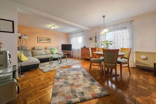 Essbereich und Wohnzimmer_ - 4 Zimmer Reihenendhaus zum Kaufen in Haibach