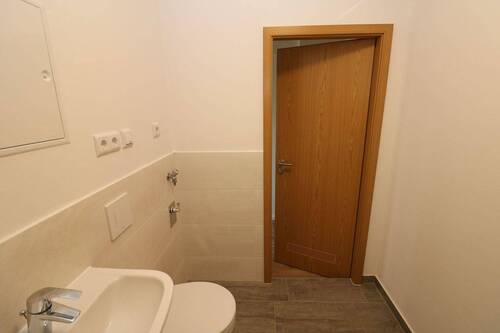 Beispiel Bad mit Wanne - 2 Zimmer Etagenwohnung in Freiberg