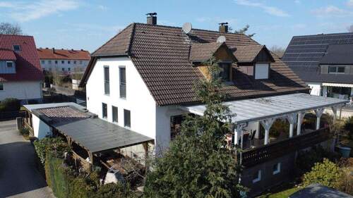 Haus Rückseite - 4 Zimmer Doppelhaushälfte in Allersberg