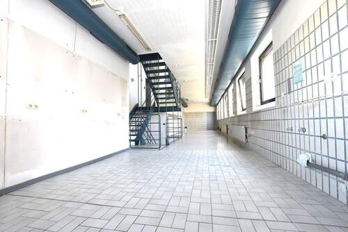 1.Etage.JPG - Halle zur Miete in Hemer