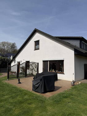 Südseite mit Terrasse - 