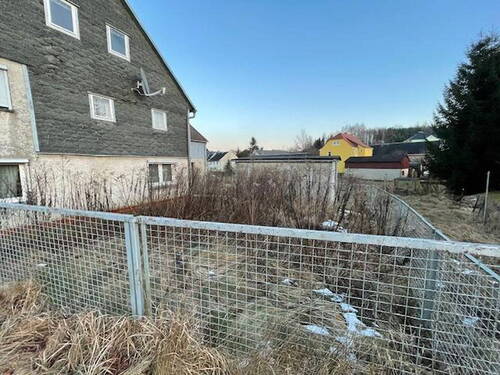 Gartenanteil vor Haus - 