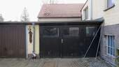 Schuppen/Garage am Gebäude - 