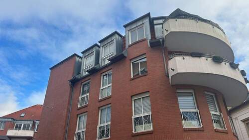 Objektansicht - Lichtdurchflutete Wohnung mit Balkon, Tageslichtbad und großzügigem Schlafzimmer!