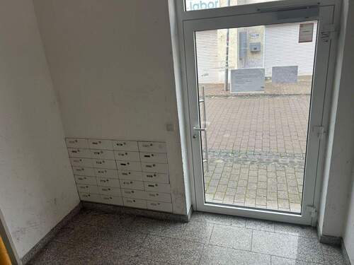 Hauseingang - 3 Zimmer Etagenwohnung in Merseburg