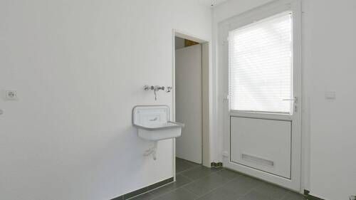 V1674 Hauswirtschaftsraum - 