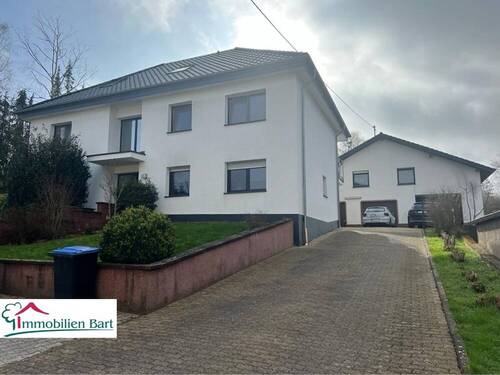 Straßenansicht - 1 Zimmer Mehrfamilienhaus, Wohnhaus in Wincheringen