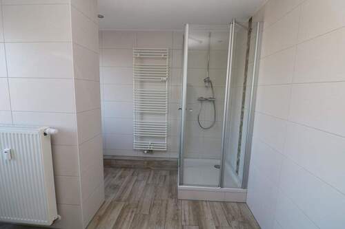 Bad - 4 Zimmer Etagenwohnung zur Miete in Freiberg