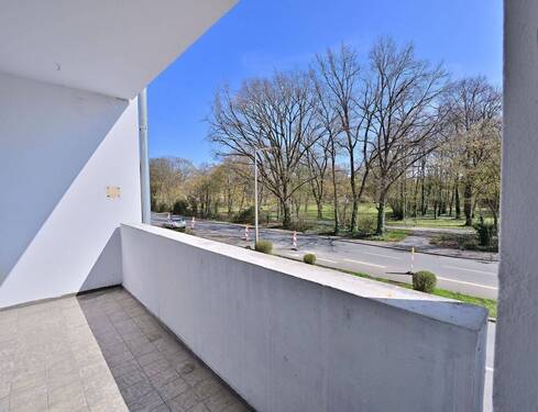 Balkon - Erstbezug nach Sanierung, 3 Zimmer mit Balkon