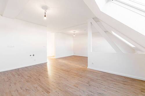 Wohnküche - 2 Zimmer Etagenwohnung zum Kaufen in Leipzig