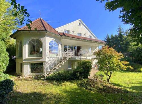 Ansicht von Südwest ... - *** Rapunzel sucht Prinzen *** reizendes 2-Familienhaus mit Einliegerwohnung und traumhaftem Garten ... !