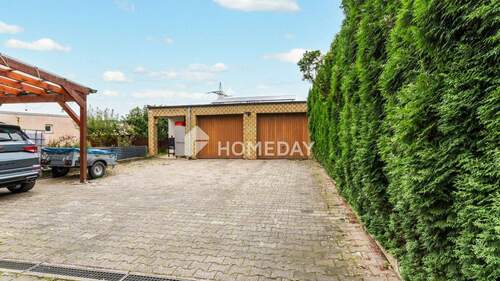 Garage - 