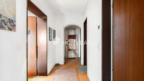 Flur 1 - Etagenwohnung mit 93,00 m&sup2; in Aachen zum Kaufen